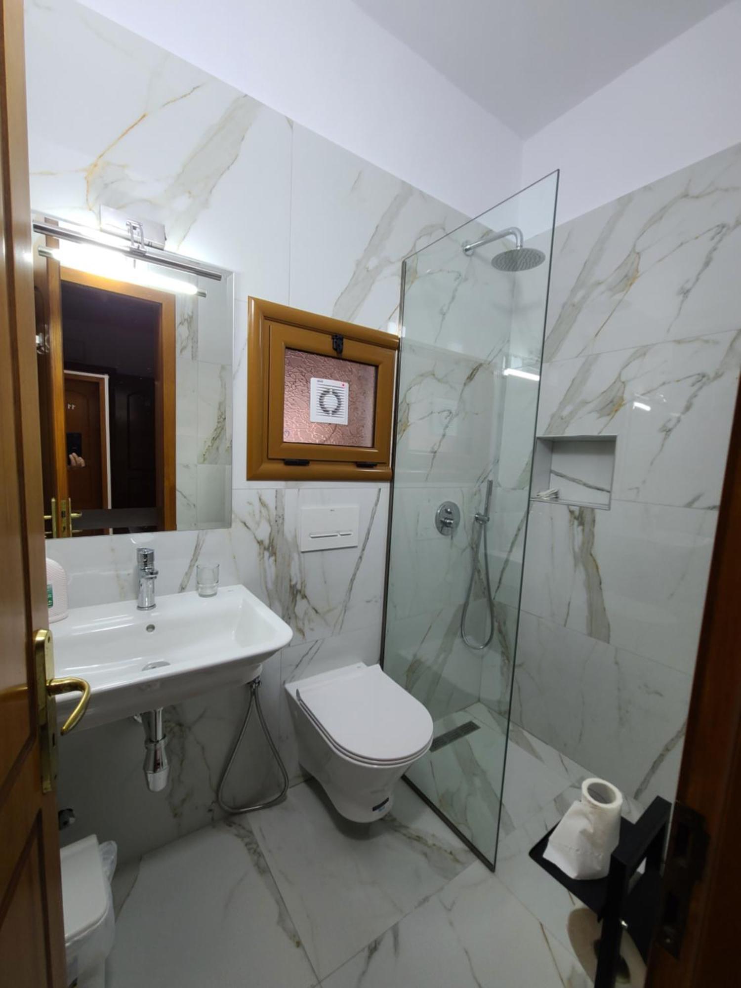 Hotel Martini Vlorë 외부 사진